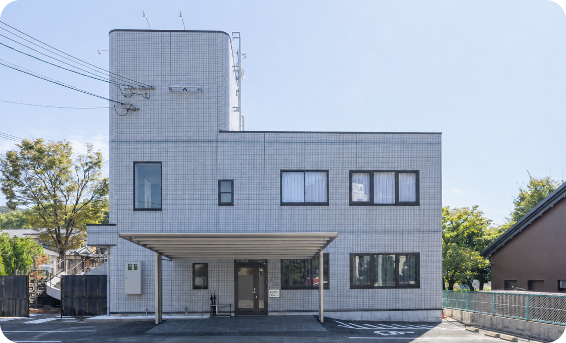 自社ホール3拠点で中間費用なし